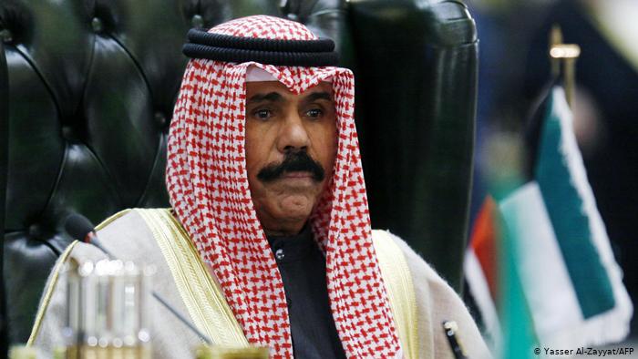الشيخ نواف الأحمد
