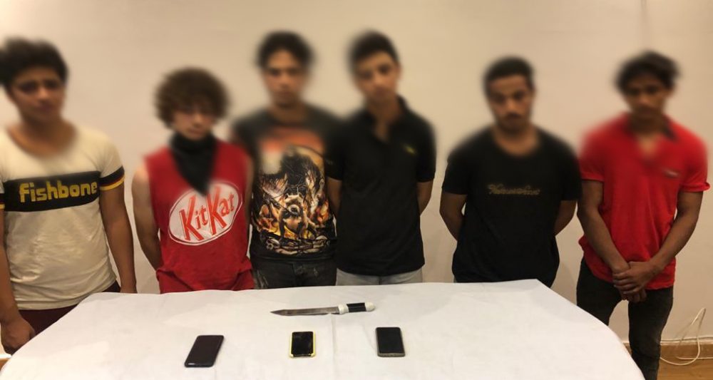 المتهمزن عقب القبض عليهم