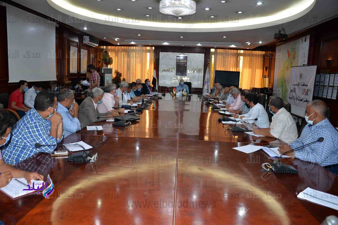 المستشار مصطفى ألهم محافظ الأقصر