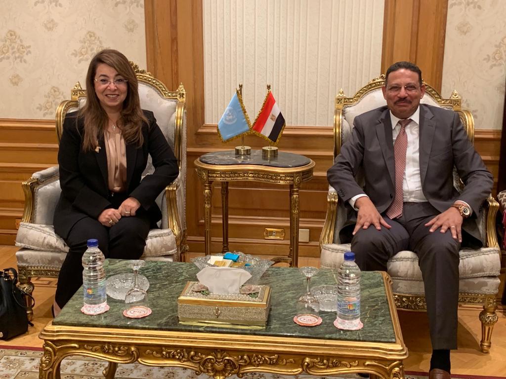 صورة من اللقاء صورة من اللقاء