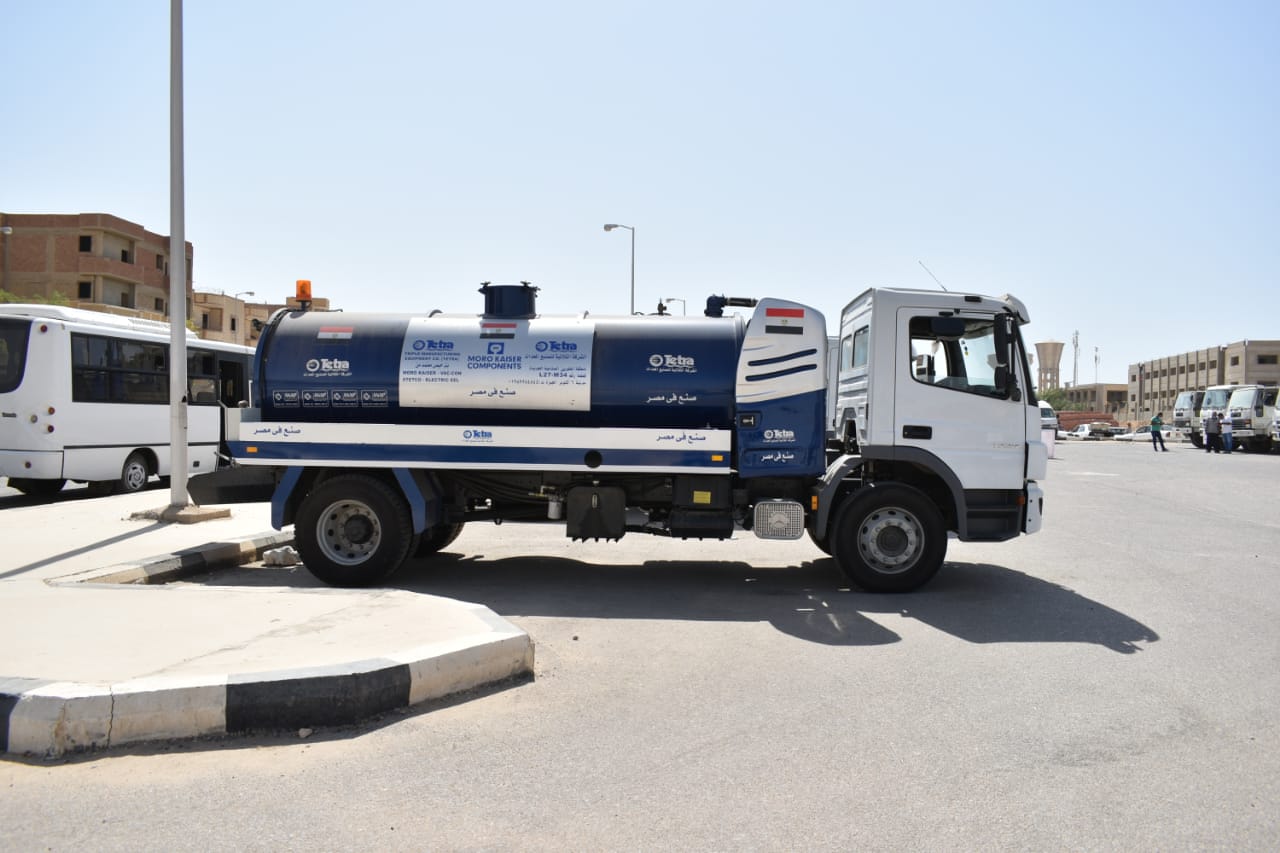 المعدات الخاصة بمواجهة الأمطار فى المنيا الجديدة