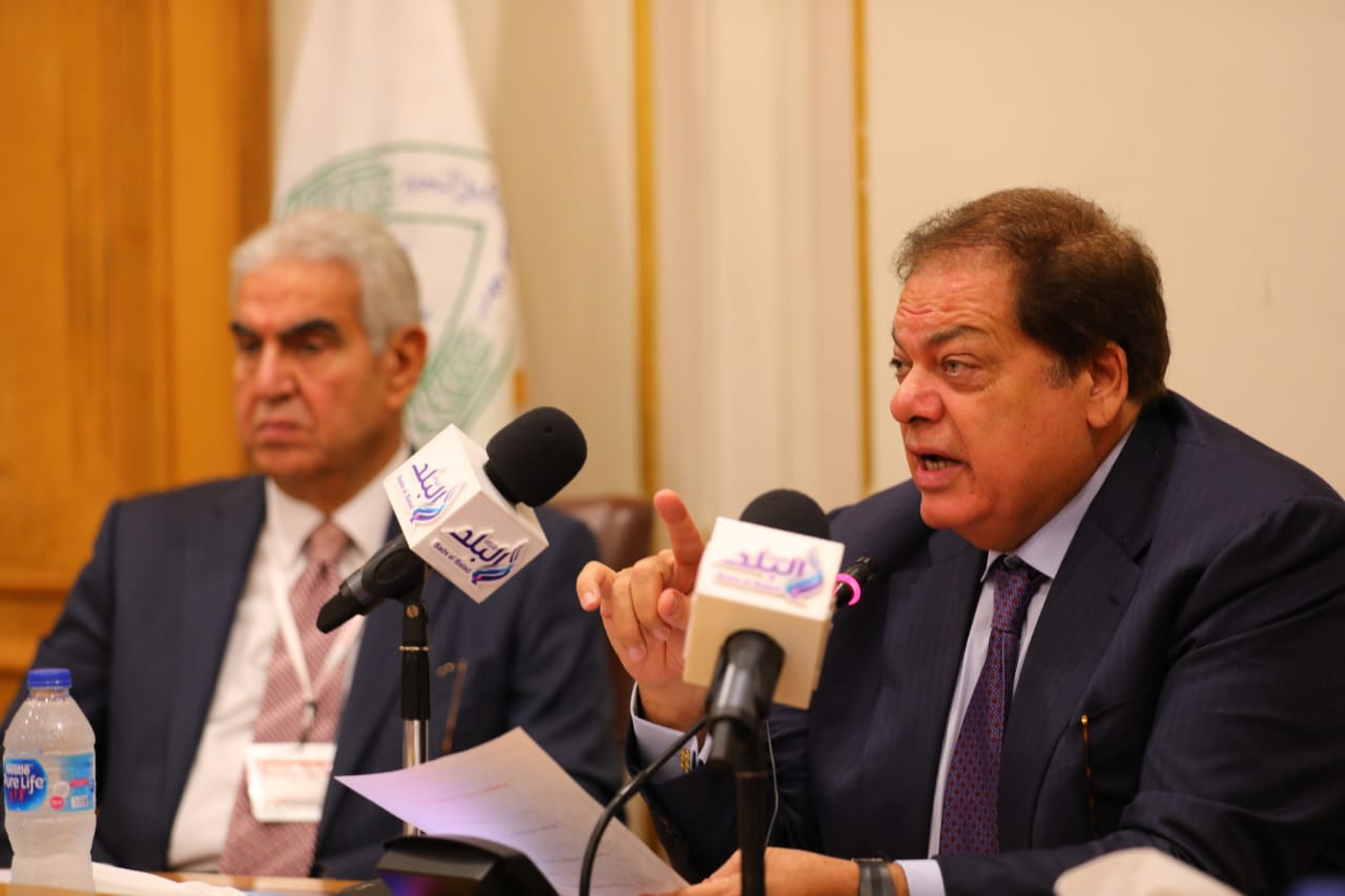 محمد ابو العينين بعد فوزه برئاسة شعبة المستثمرين 