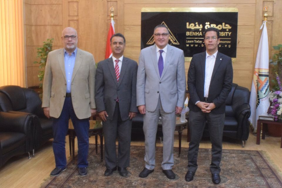 رئيس جامعة بنها
