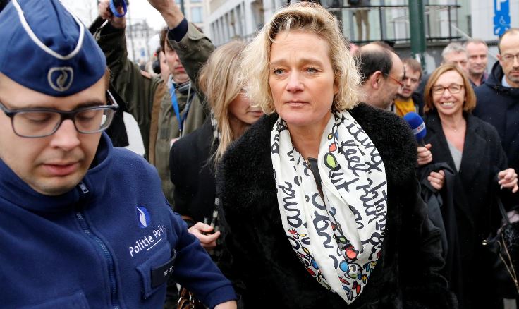 الابنة غير الشرعية لملك بلجيكا 