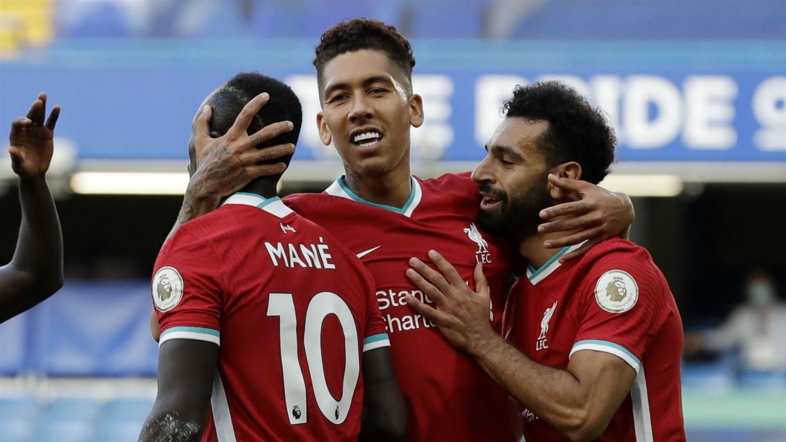 ساديو ماني مع صلاح وفيرمينو