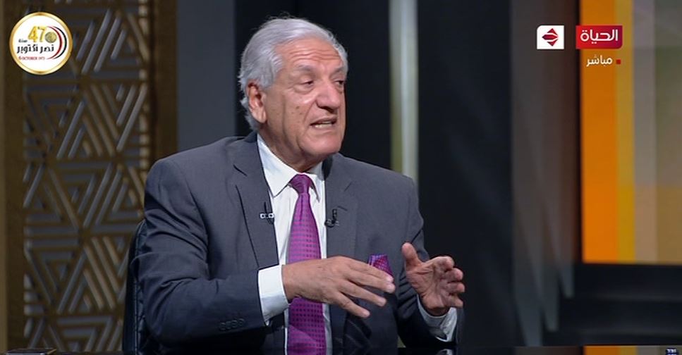  فخري الفقي، عضو مجلس إدارة البنك المركزي سابقا والخبير الاق