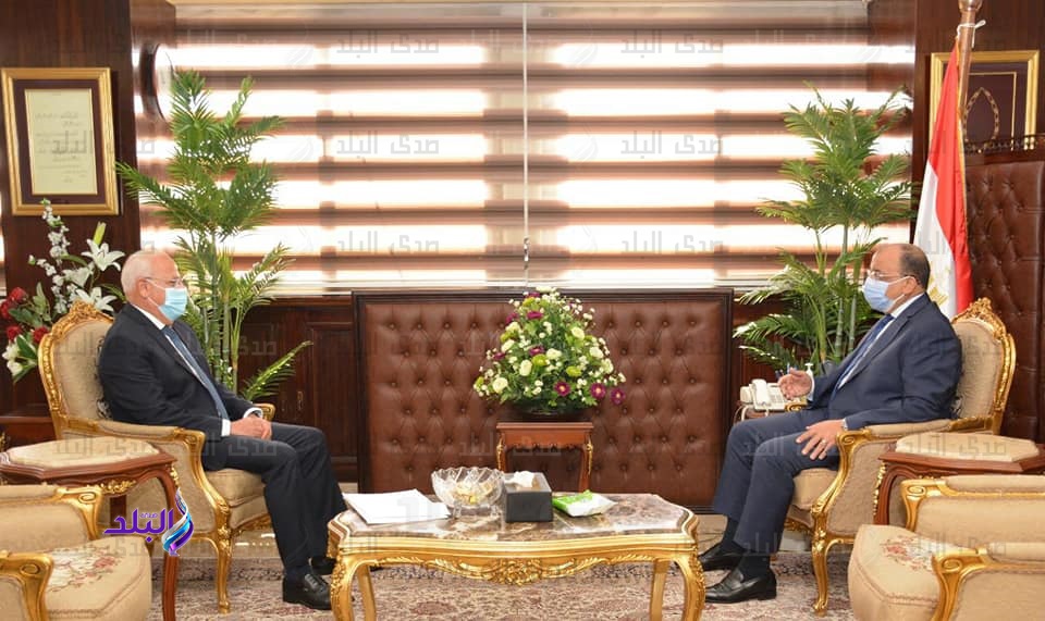 وزير التنمية المحلية مع محافظ بورسعيد