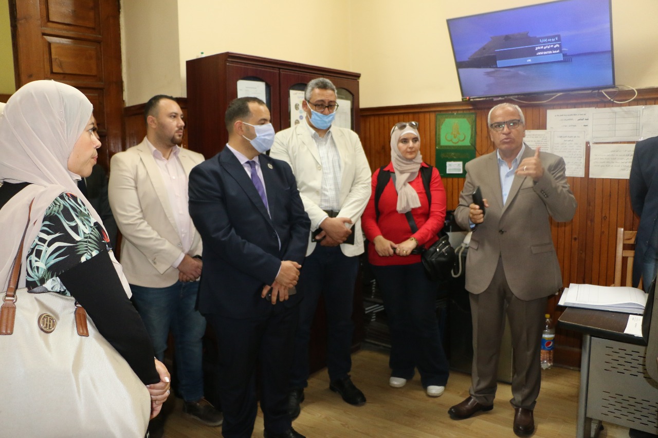 محافظ القاهرة : اتاحة كافة الامكانيات لممثلى البرنامج 