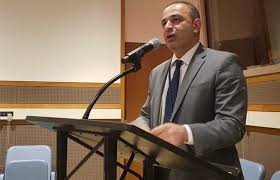 أحمد كمالى نائب وزيرة التخطيط