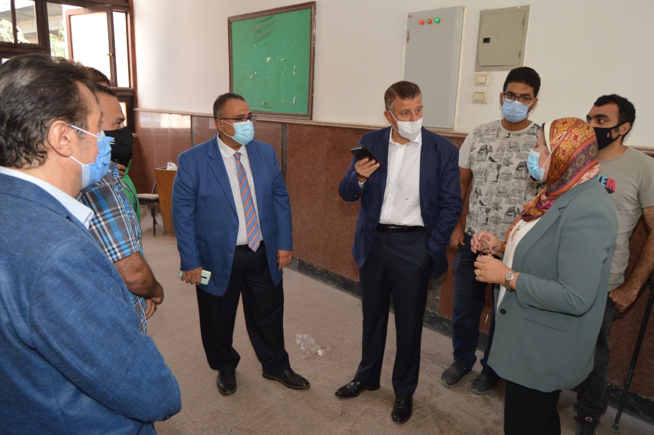 رئيس جامعة عين شمس 