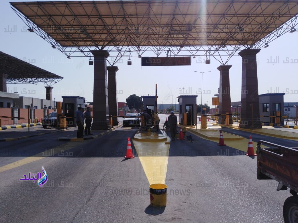 بوابات الدخول بمطار القاهرة 