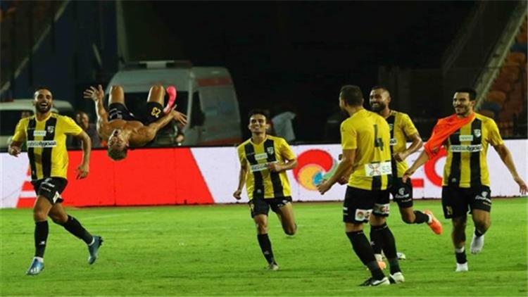فريق المقاولون