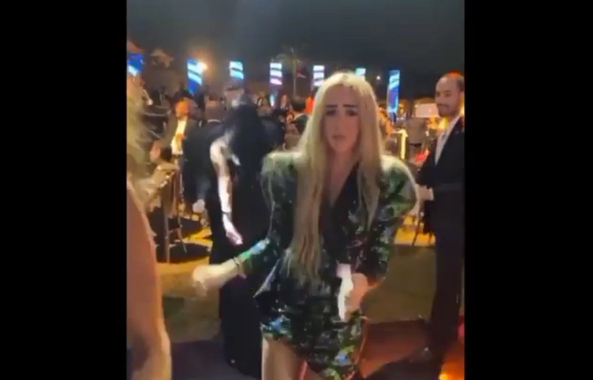 هنا الزاهد