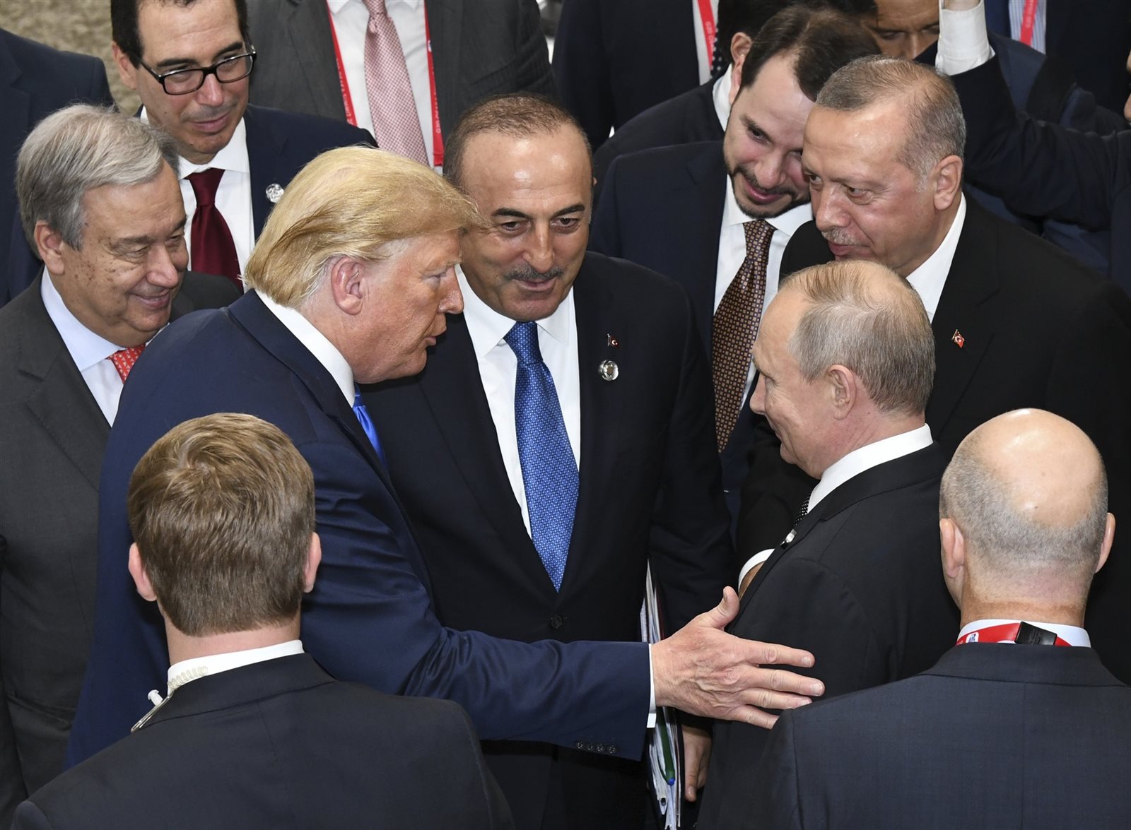 تقرير: أردوغان يتحدى بوتين وترامب