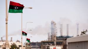 النفط الليبية ترفع حالة القوة القاهرة عن حقل الشرارة النفطي