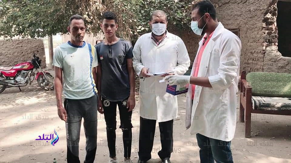  تجريع المواطنين ضد البلهارسيا 