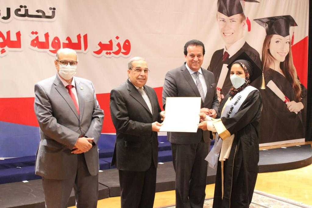 وزير التعليم العالى 