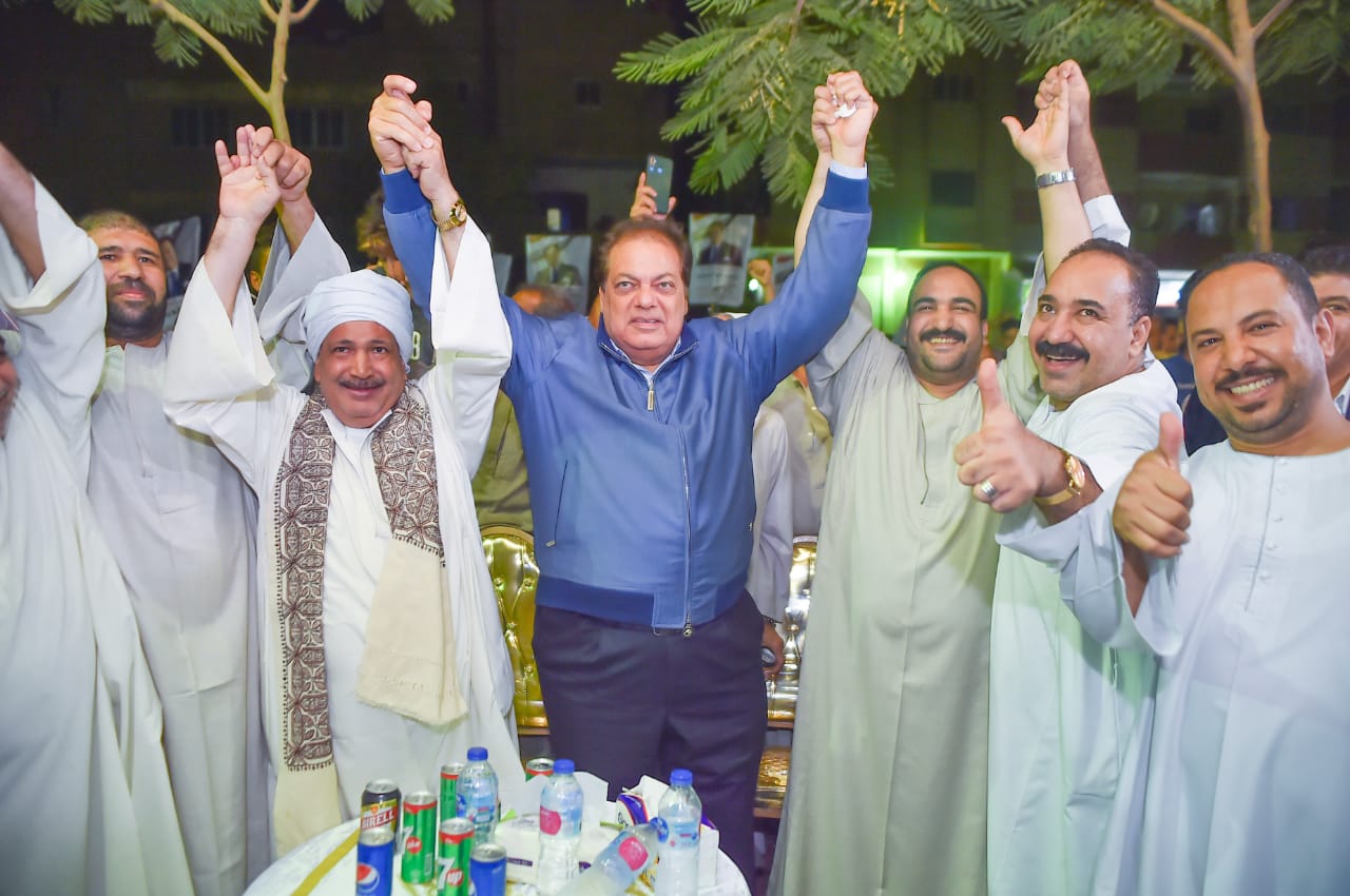 جولة النائب محمد أبو العينين في منطقة المنيب