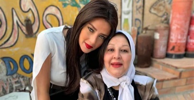 رضوى الشربيني ووالدتها الراحلة رضوى الشربيني ووالدتها الراحلة