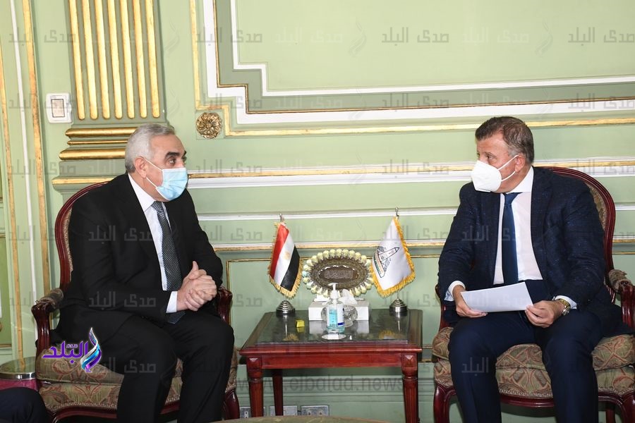 سفير العراق في جامعة عين شمس