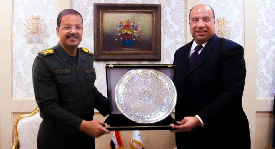 رئيس الاتحاد السكندري يوقع عقود الإنشاءات الجديدة 