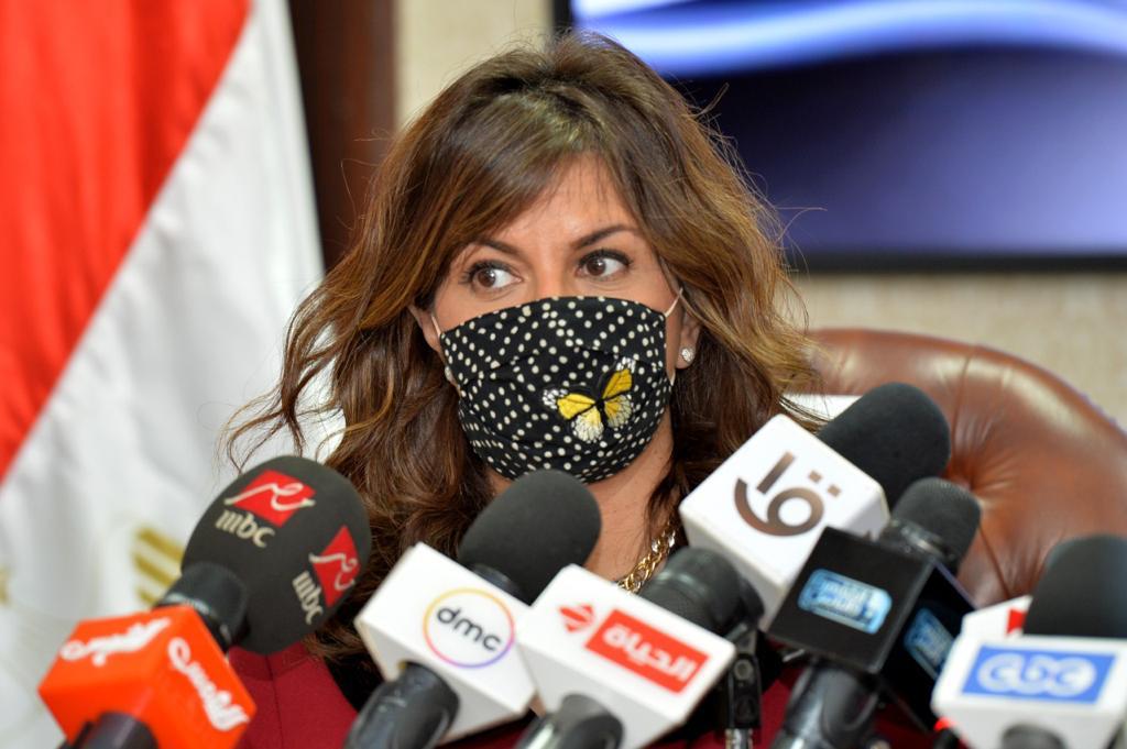 وزيرة الهجرة نبيلة مكرم