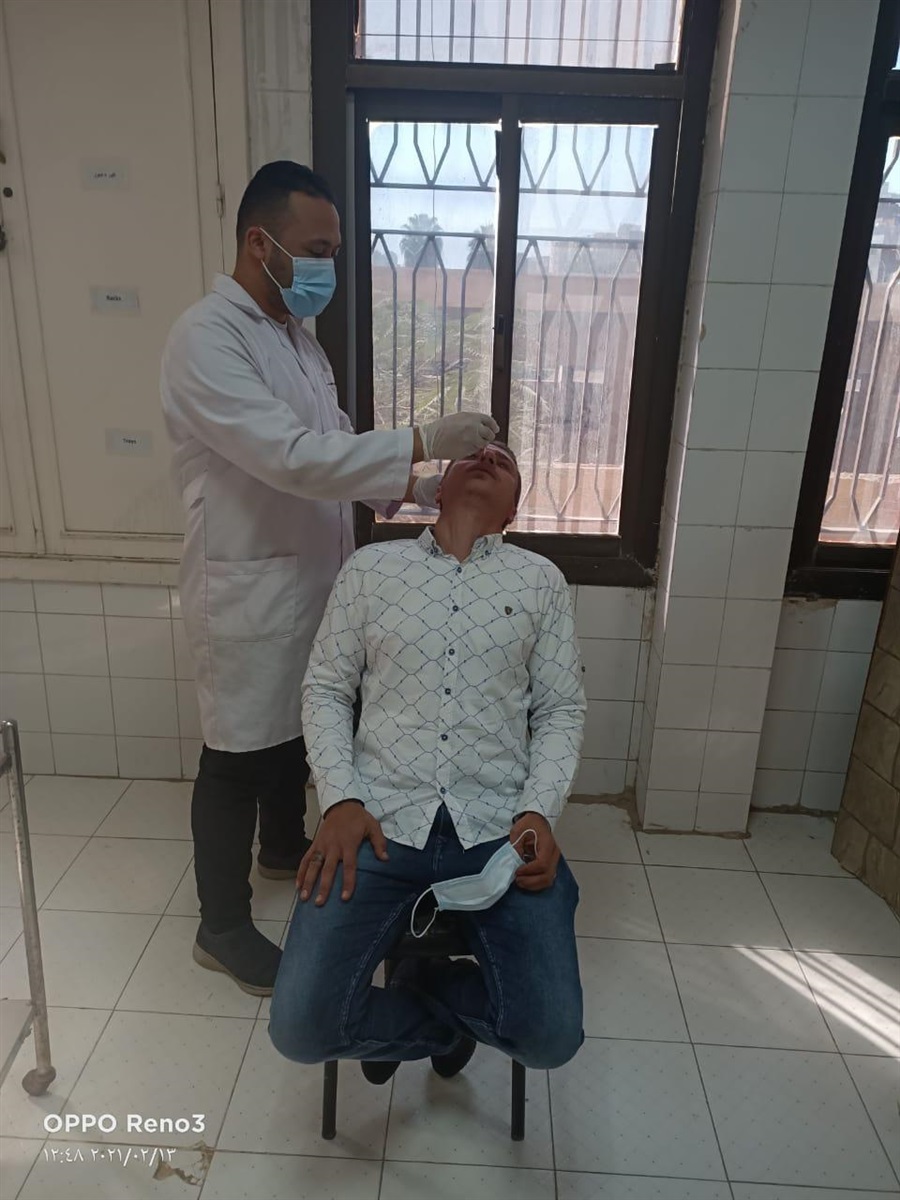 الكشف على الطلاب 