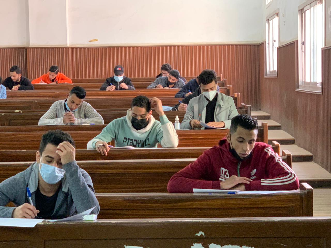 عقوبة الغش في الامتحانات لـ طلاب جامعة الأزهر