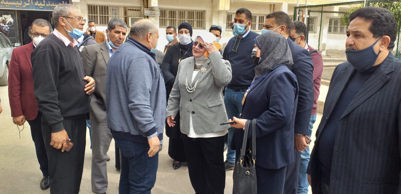 محافظ كفر الشيخ يطمئن على المصابين