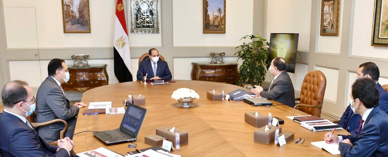 السيسي يوجة زيادة قيمة المعاشات