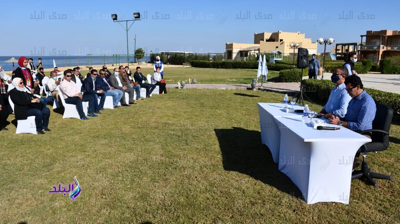 وزير الرياضة ومحافظ الفيوم 