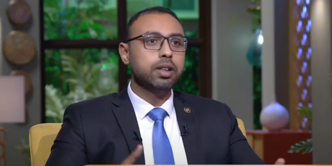 على الادريسى