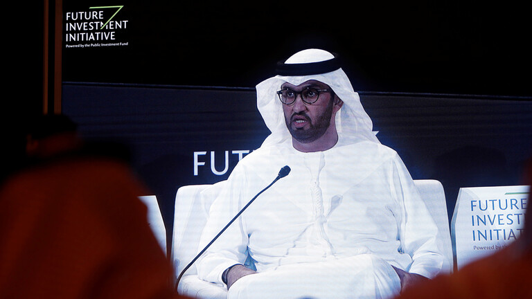 وزير إماراتي يكشف دوافع بلاده للاستثمار في إسرائيل