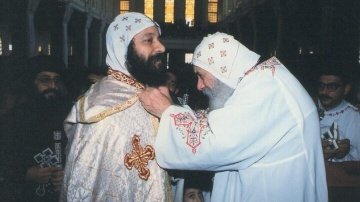 البابا شنودة والأنبا رافائيل