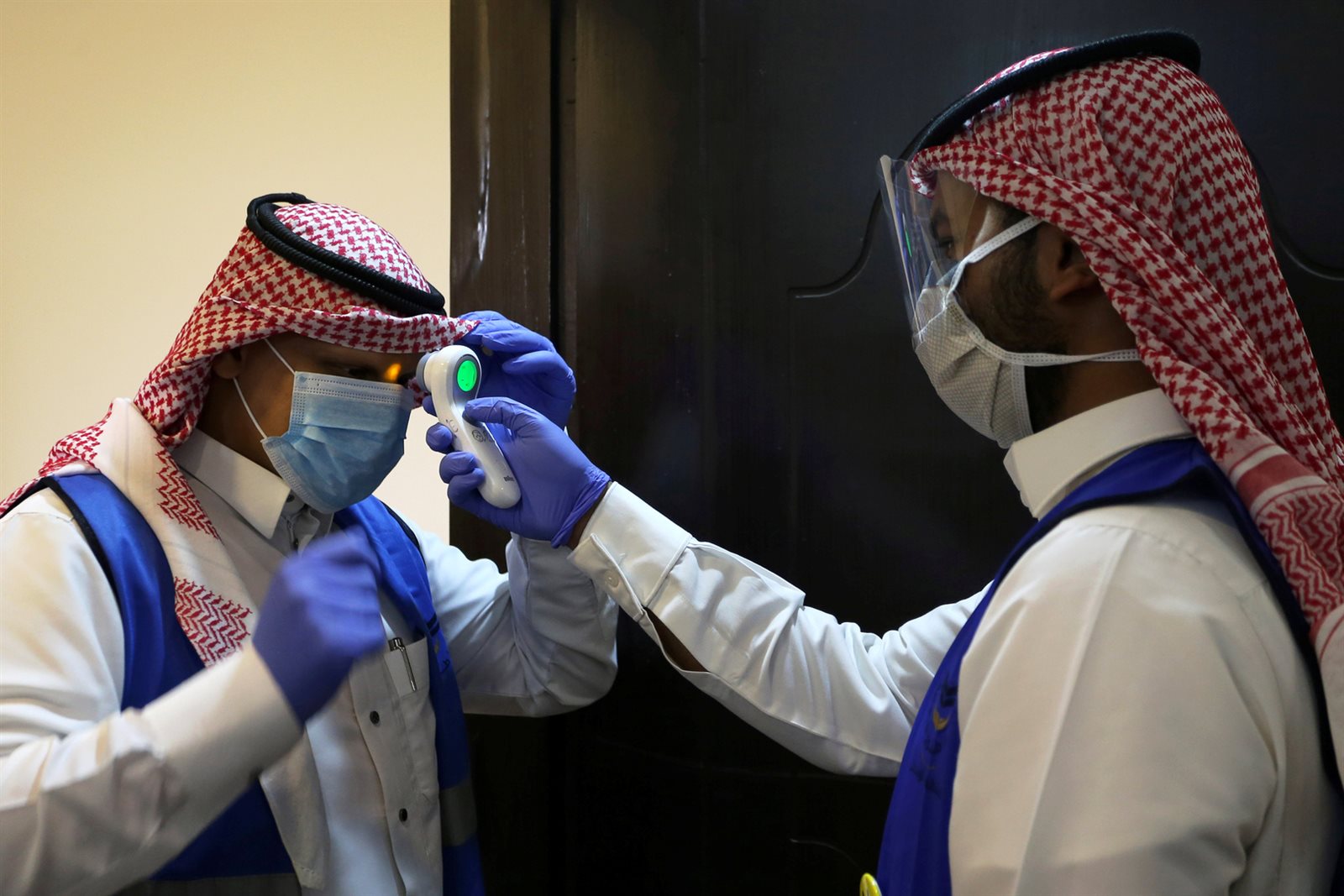السعودية تسجل ارتفاعا جديدا في إصابات كورونا اليومية