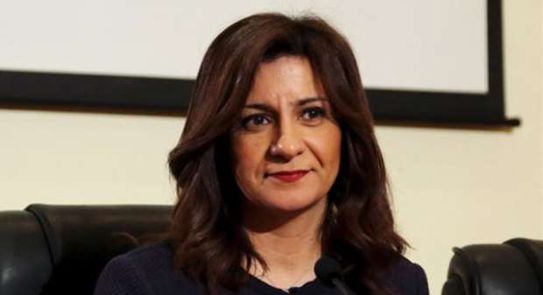السفيرة نبيلة مكرم 