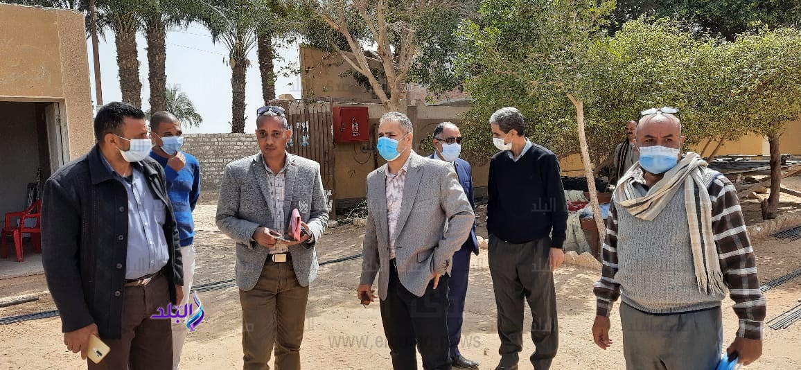 نائب محافظ أسيوط يتابع تنفيذ مشروعات حياة كريمة بقرى أبنوب 