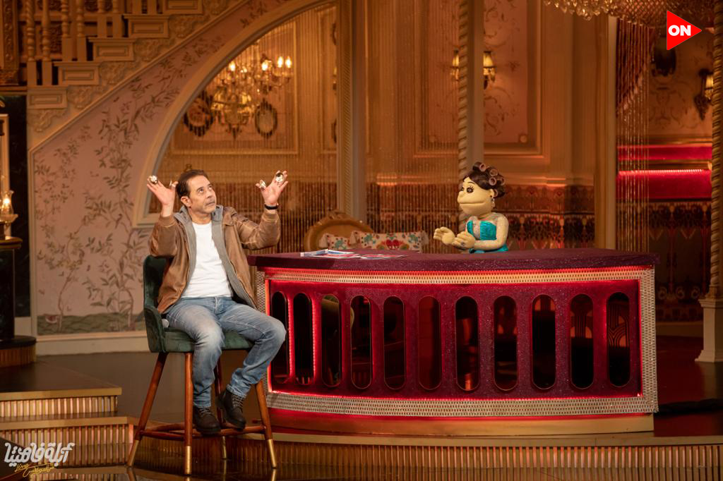 وصلة حسد ونق من أبلة فاهيتا​ على أسرة مدحت صالح