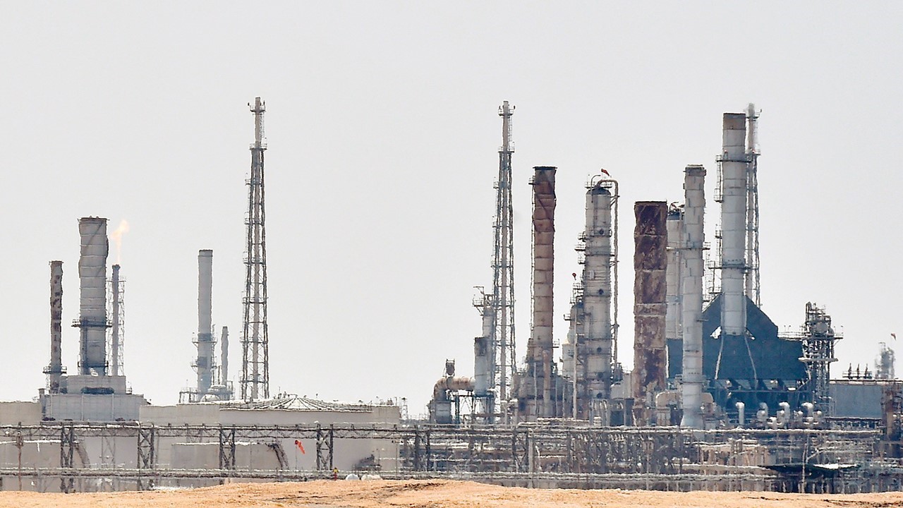 روسيا تدين هجوم الحوثيين بطائرات مسيرة علي مصفاة الرياض