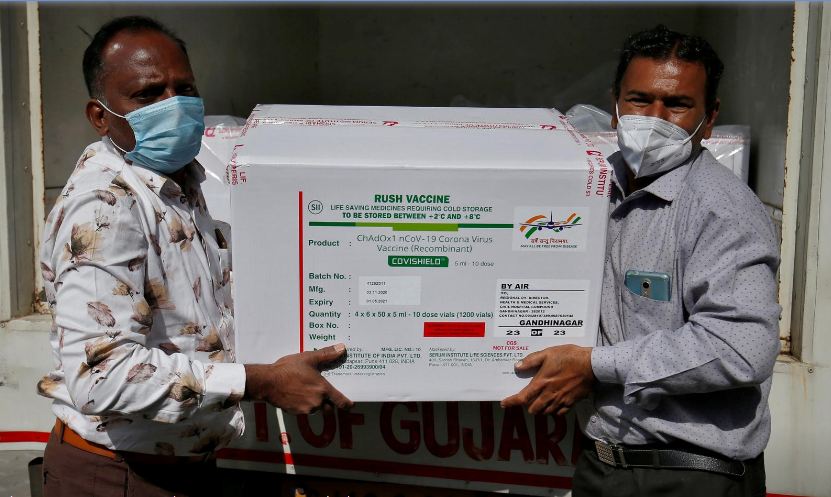 الهند تؤجل شحنات من لقاح أسترازينيكا