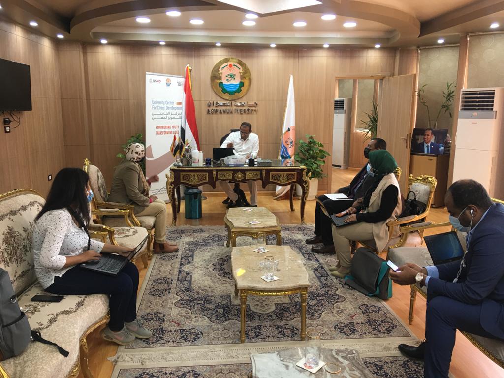 الملتقي التوظيفي الثاني بمشاركة جامعة أسوان