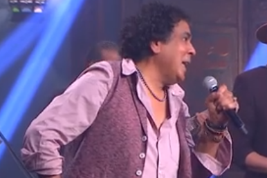  الفنان محمد منير