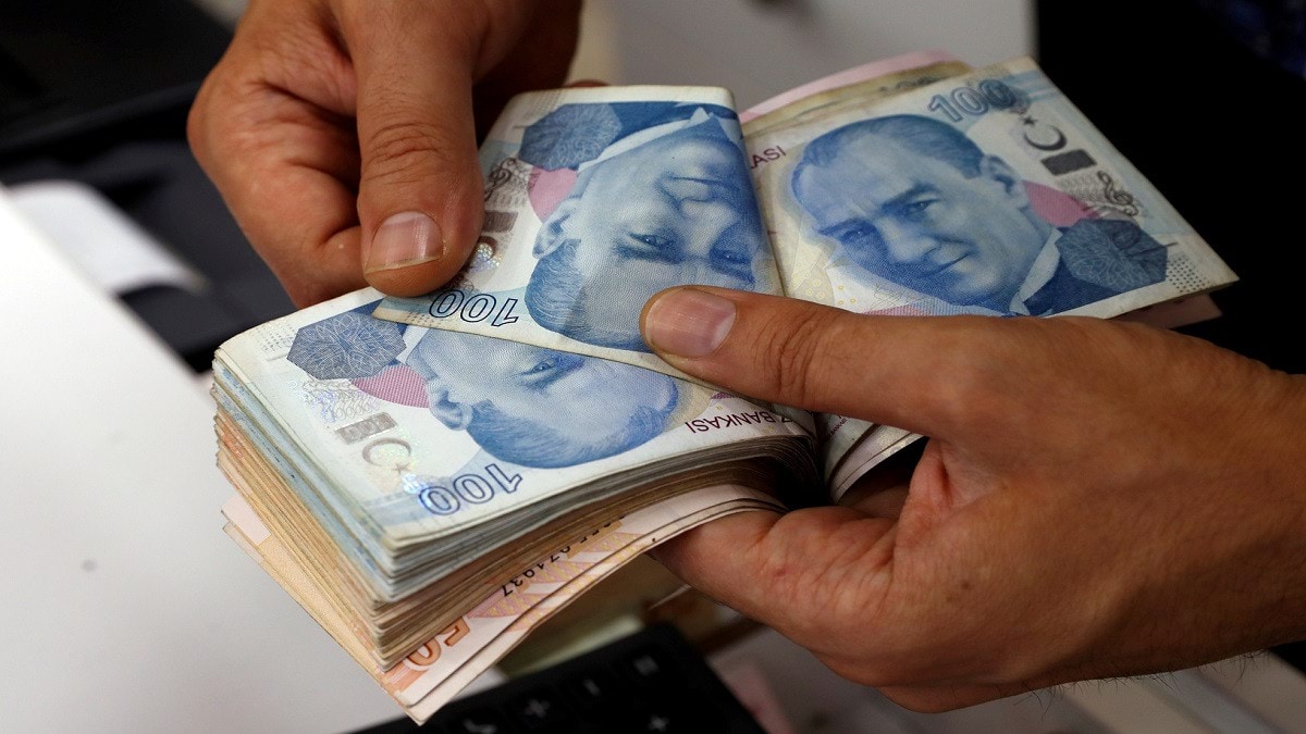 سعر الليرة التركية يهبط إلى 7.85 مقابل الدولار