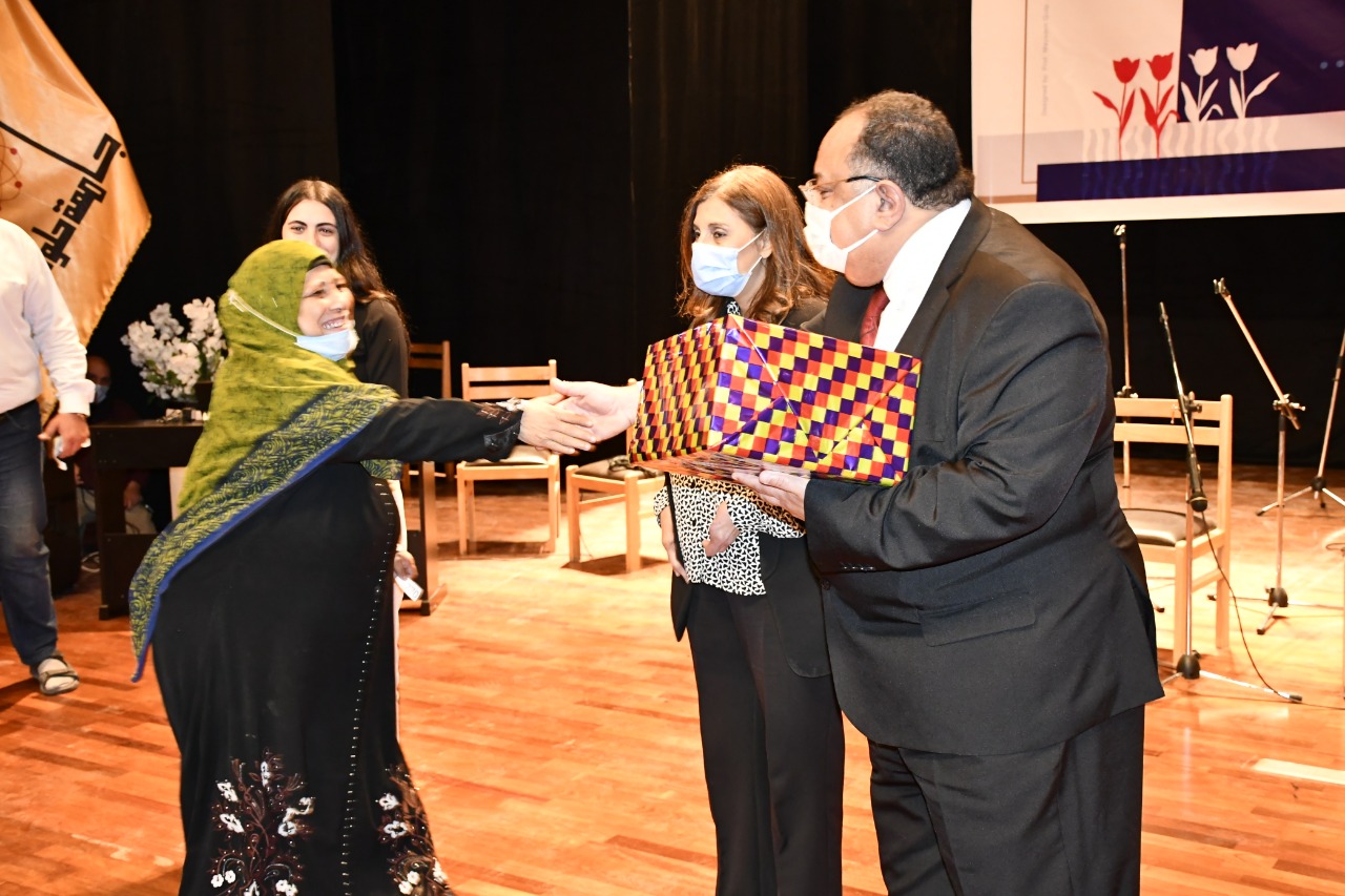 رئيس جامعة حلوان