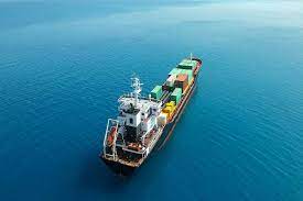 أمريكا ترسل سفينة معدات عسكرية لأوكرانيا