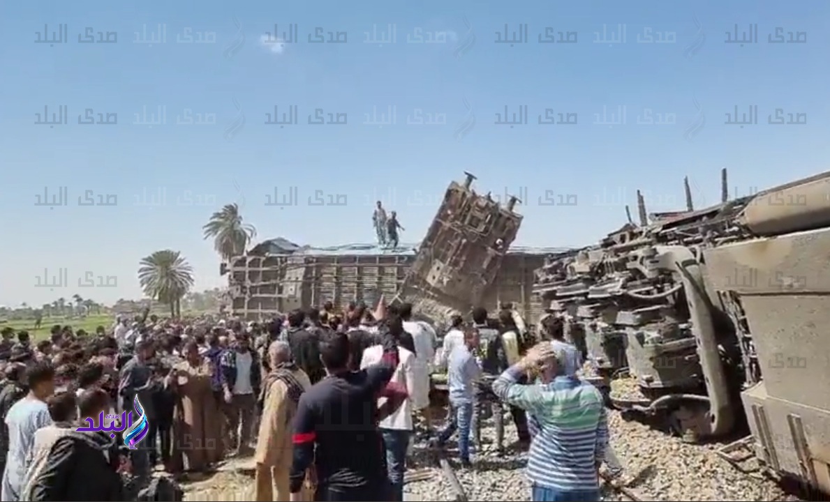شاهدة عيان تكشف لحظات الرعب في حادث قطاري سوهاج