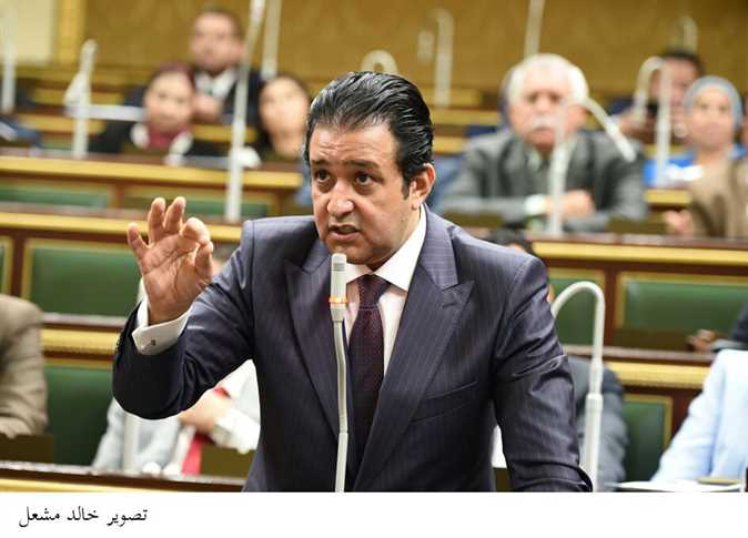 علاء عابد