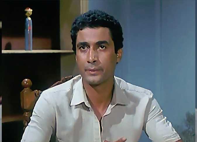 الفنان أحمد ذكي