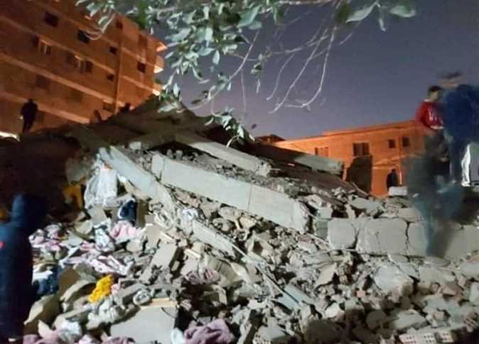 انهيار عقار جسر السويس