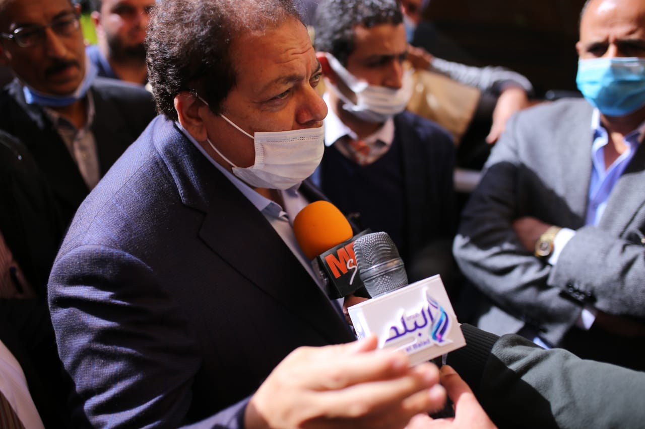 النائب محمد أبو العينين